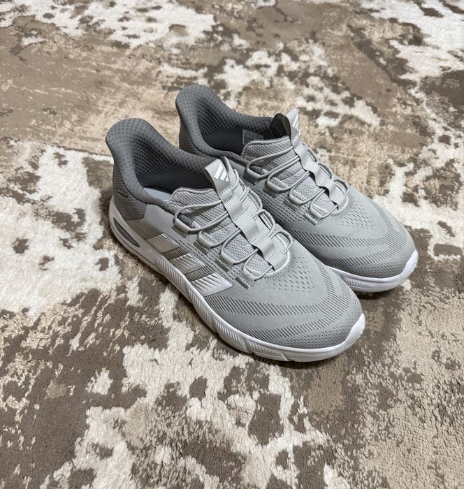 Vand adidași, nr. 43, preț fix