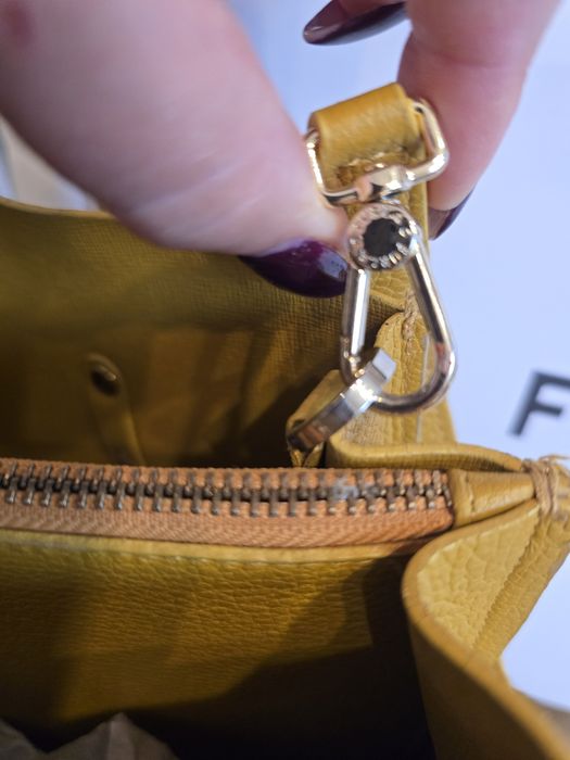 Дамска чанта FURLA - естествена кожа