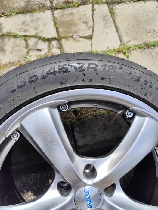 Продавам 18" оригинални лети джанти Alutec 5x114.3 (Германия) + гуми 235/45/18