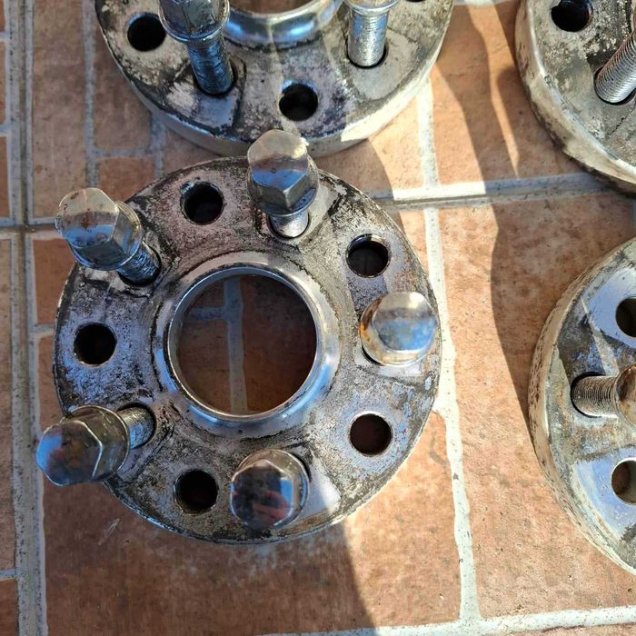 20мм 5х112/5х100 57.1  20мм  в добро състяние