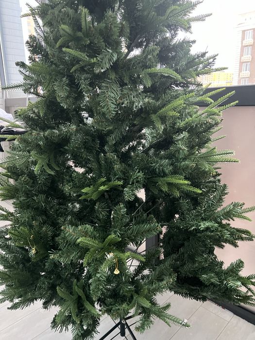 Елка новогодняя.