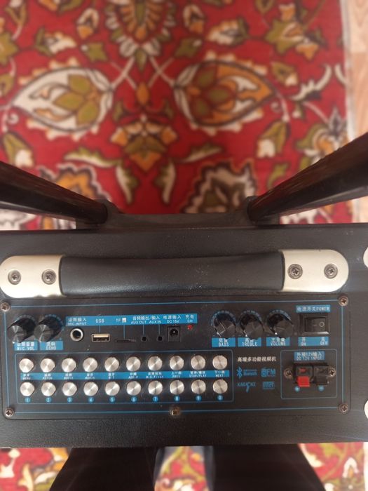 Продаю музыкальную колонку