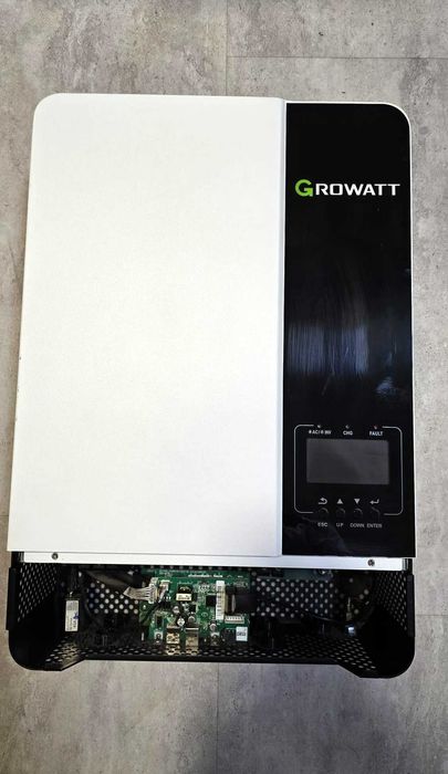 Invertor Off-Grid Growatt SPF 5000 ES – 5kW / 48V Hibrid – Stare buna