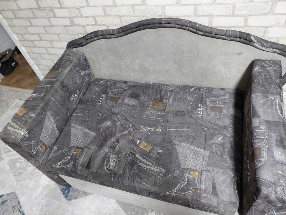 Диван подростковый