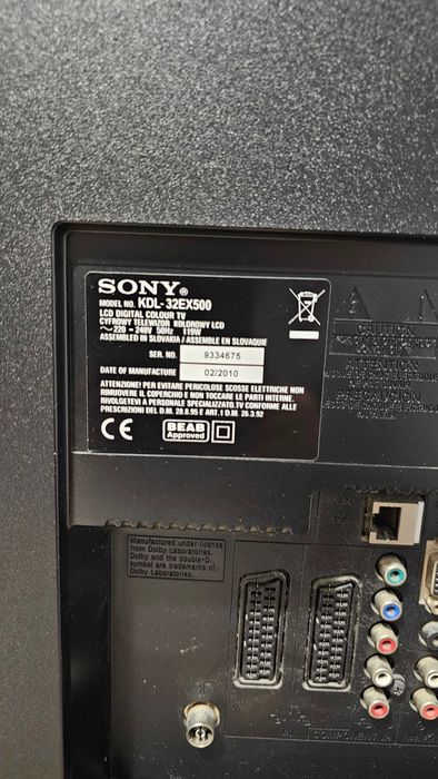 Продавам 32" телевизор Sony Bravia (KDL-32EX500 / NX500)