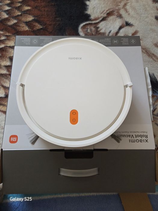 Xiaomi  E5 робот