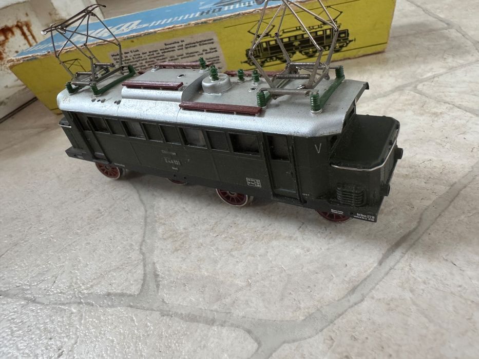 Locomotiva electrica Piko H0 E44 131
