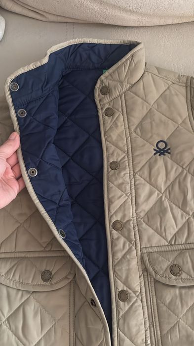 Куртка весна Бенетон