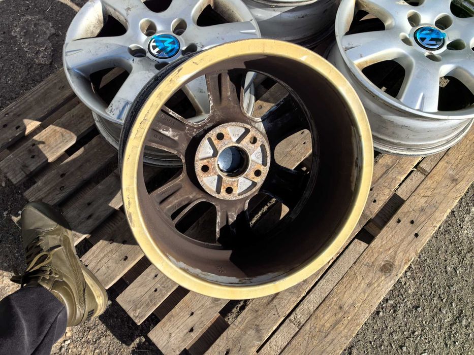 16 цола 5 х 120 мм Фолксваген Транспортер - 6,5 Инча / ЕТ 51