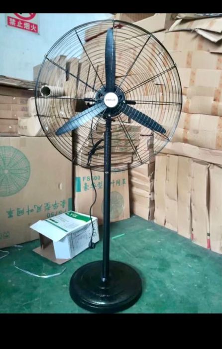 Вентилятор большой