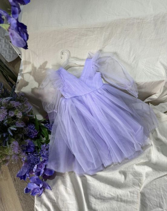 Продам дизайнерское платье на годик