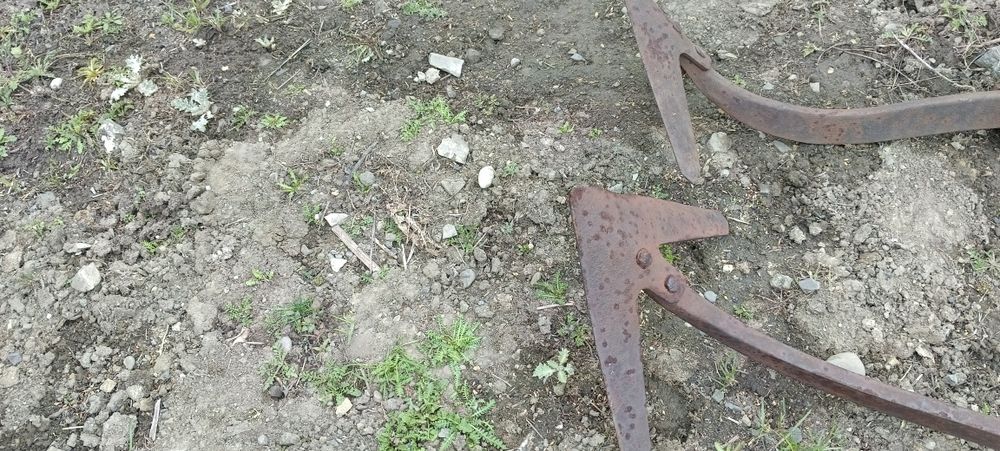 Культиватор стойка 4 штуки