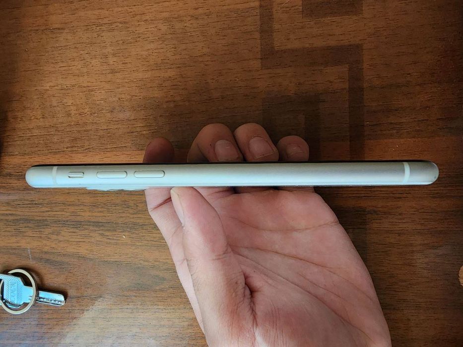 iPhone 11 64 sotiladi