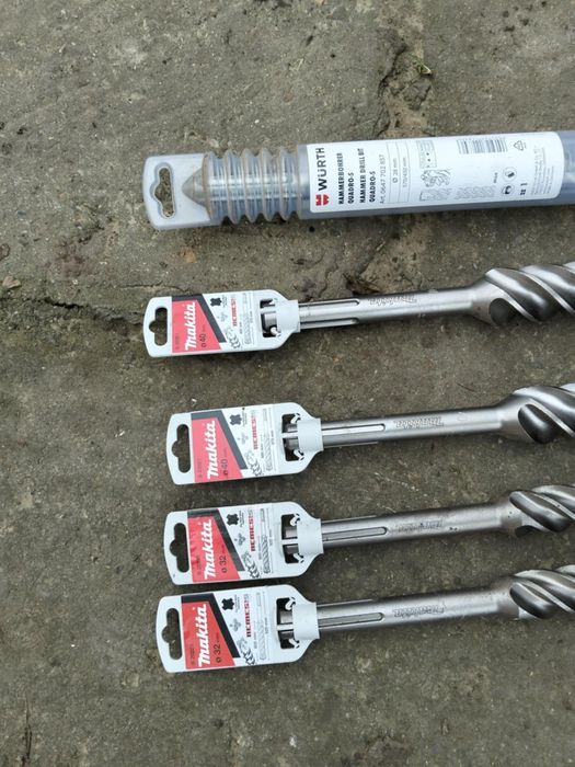 Vând burghie 200 lei bucata și 600 de lei toate plantele