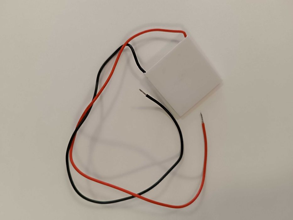Modul Peltier termoelectric 40x40mm răcire-încălzire 50W-Nou-pret bun