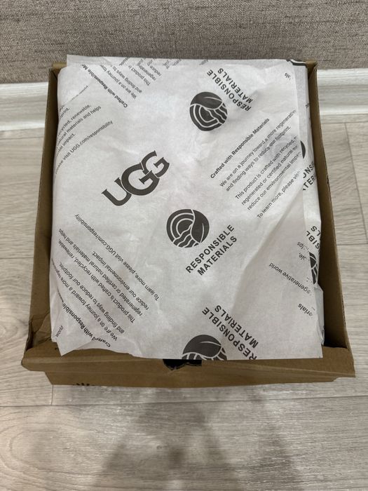 Зимние крссовки UGG оригинал