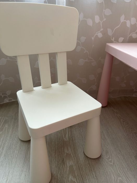 Продаю стол маммут икеа и стулья