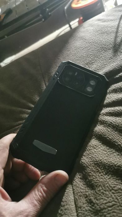 Продам телефон..