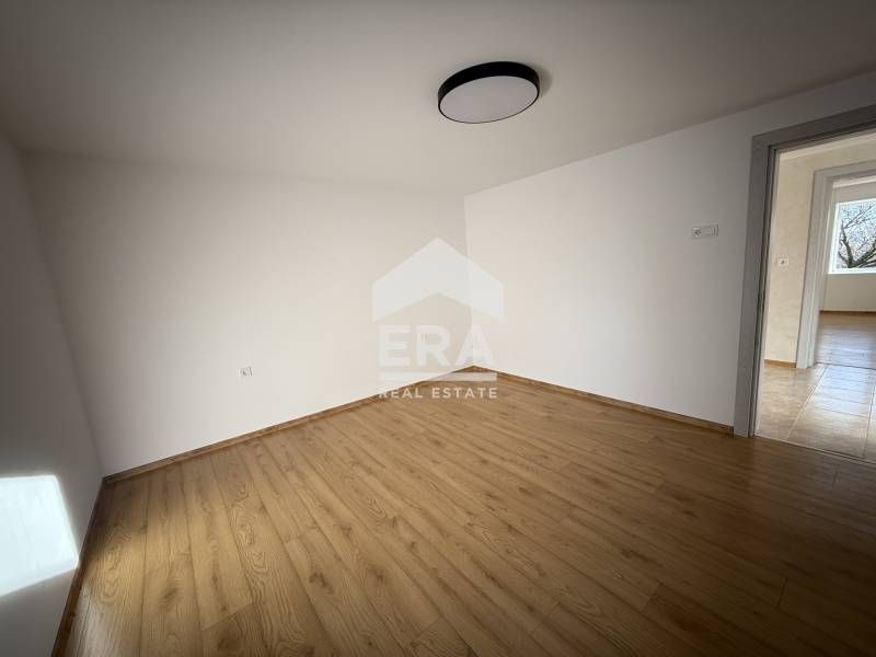 Продава се Двустаен апартамент в Варна, Виница - 61 кв.м за 1045 €/кв.м - Снимка #6