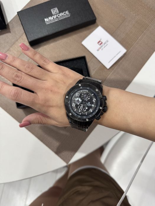 Продам мужские наручные часы