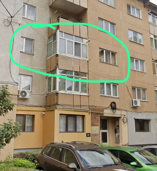 Închiriez apartament 2 camere decomandat complet mobilat 300 Euro