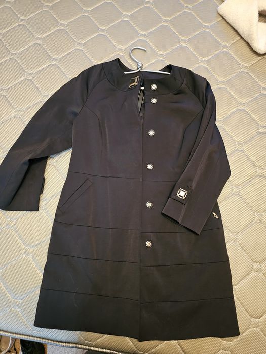 Продам верхнюю одежду