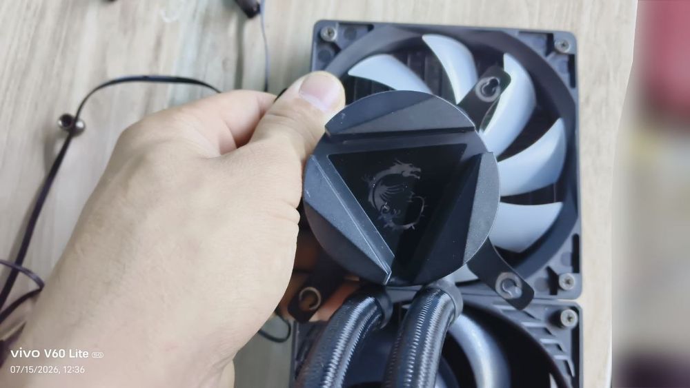 MSI MAG Core Liquid 360R