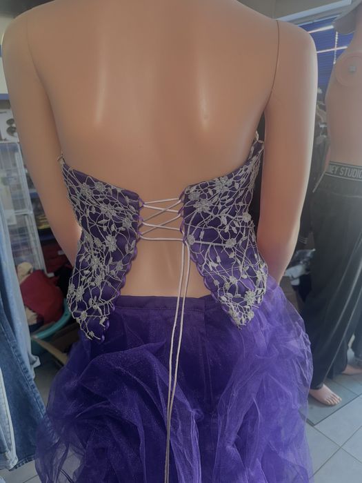 Официална рокля