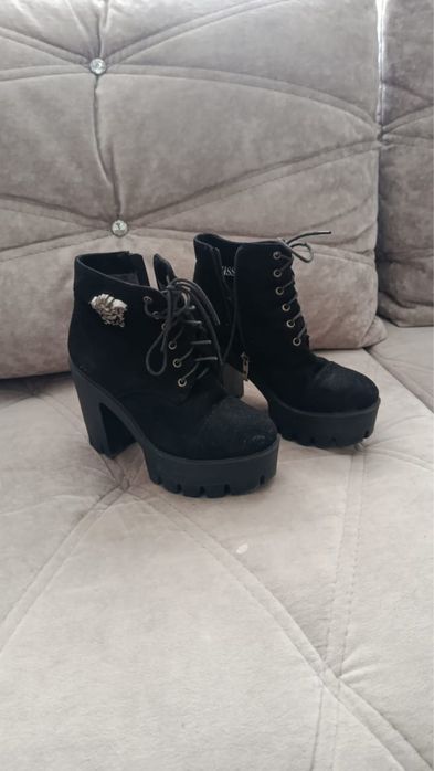 Обувь женская, сапоги, полуботинки