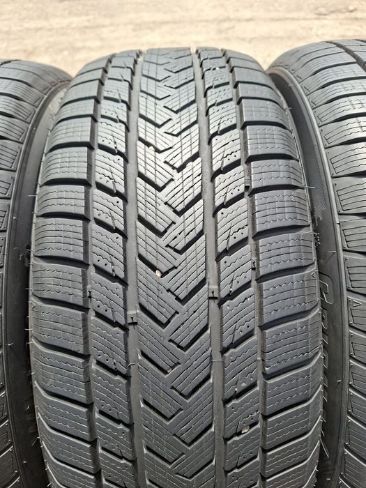 4бр. Почти Нови 215/55/17 Gripmax DOT 2024