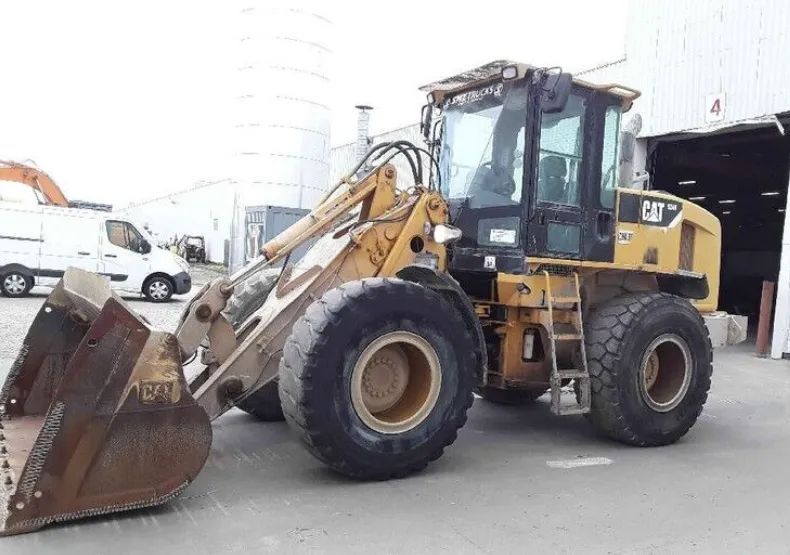 Caterpillar 924G - R31116 Caterpillar 924G – 2004 – 13.919 ore – Încărcător frontal