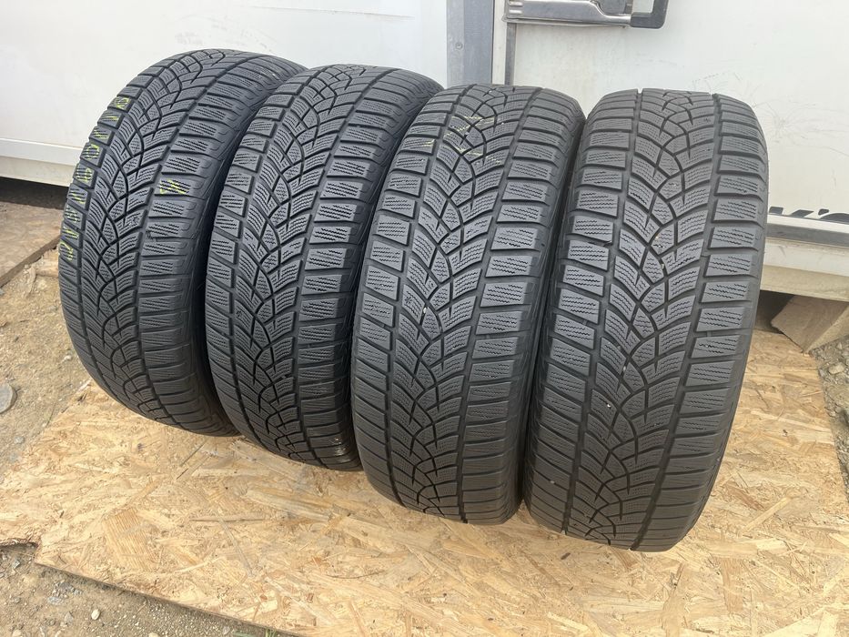 215/60 R16 de iarna M+S