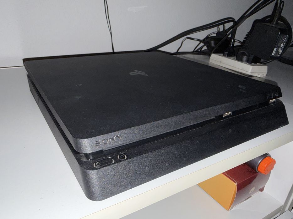 Playstation 4 slim  500 Gb