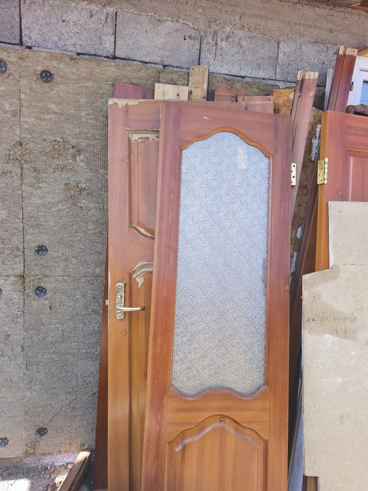 Деревянные двери