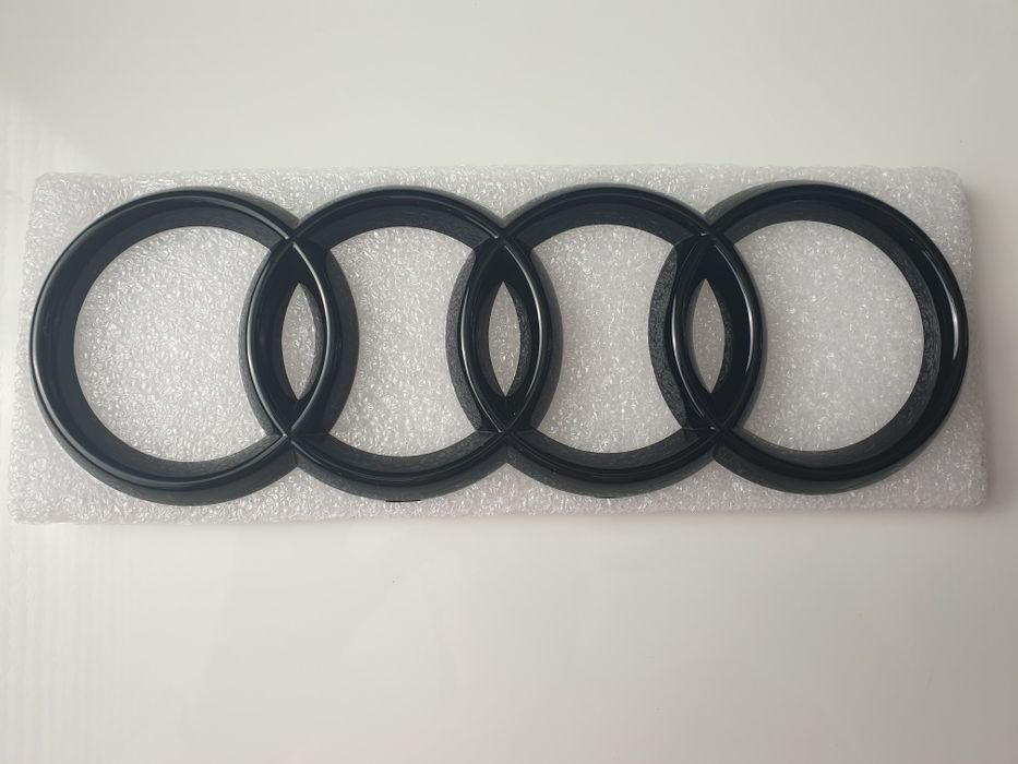 Emblema-Sigla-Logo-Cercuri-Negre-Audi-A4-A5-A6-A7-A8-Q3-Q5-Q7-Quattro