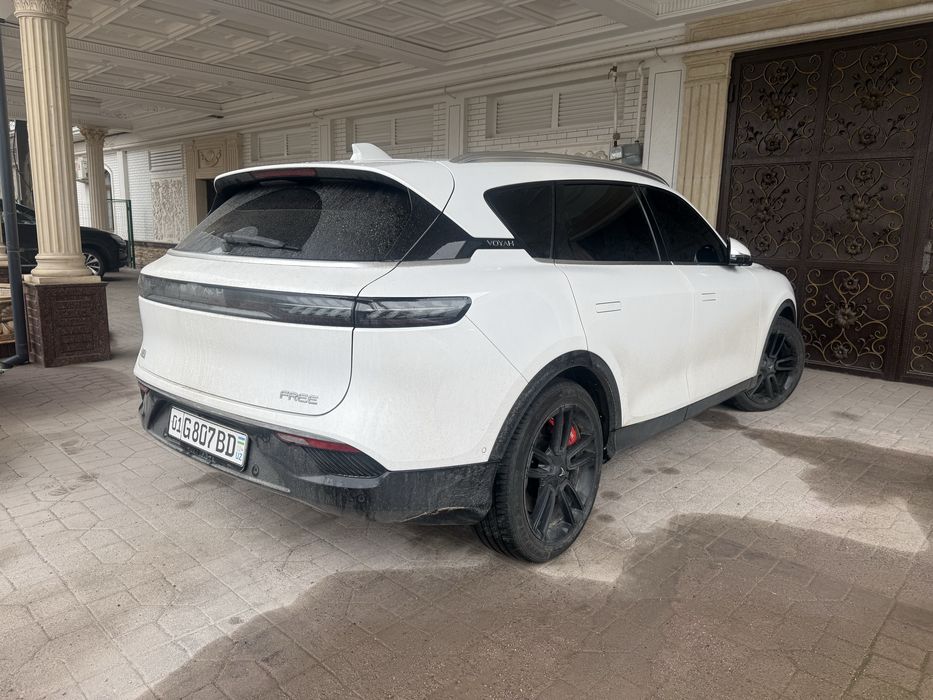 Voyah Free Full electro