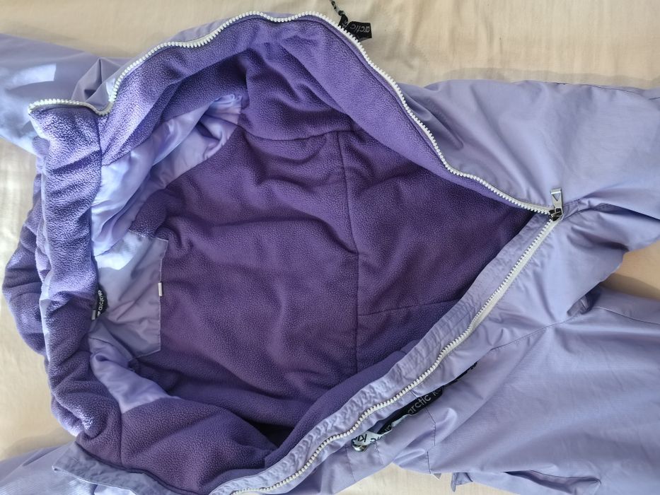 Продам демисезонный комбинезон