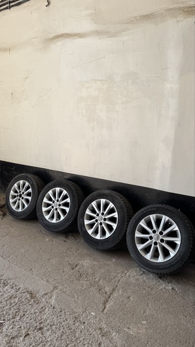 Срочно Диски комплект Toyota Camry 50 американец