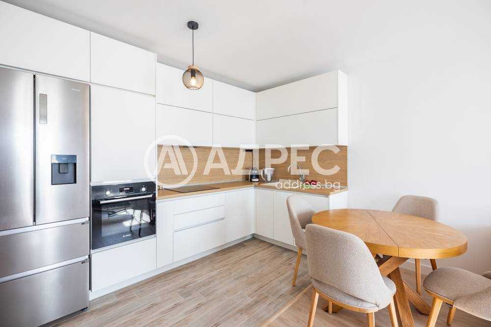 Само от АДРЕС! Тристаен апартамент, кв. Цветен квартал, гр. Варна