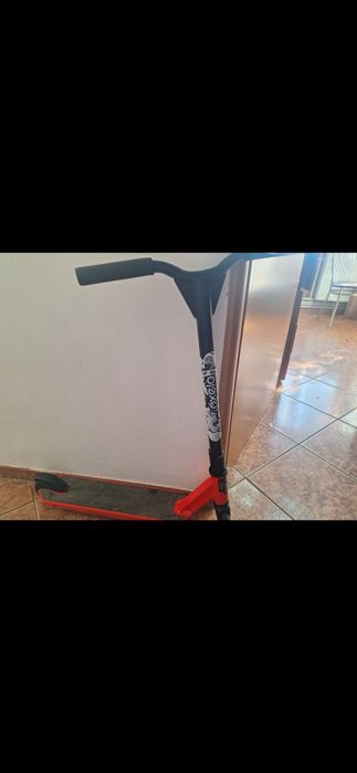 TROTINETE sport skeatboard