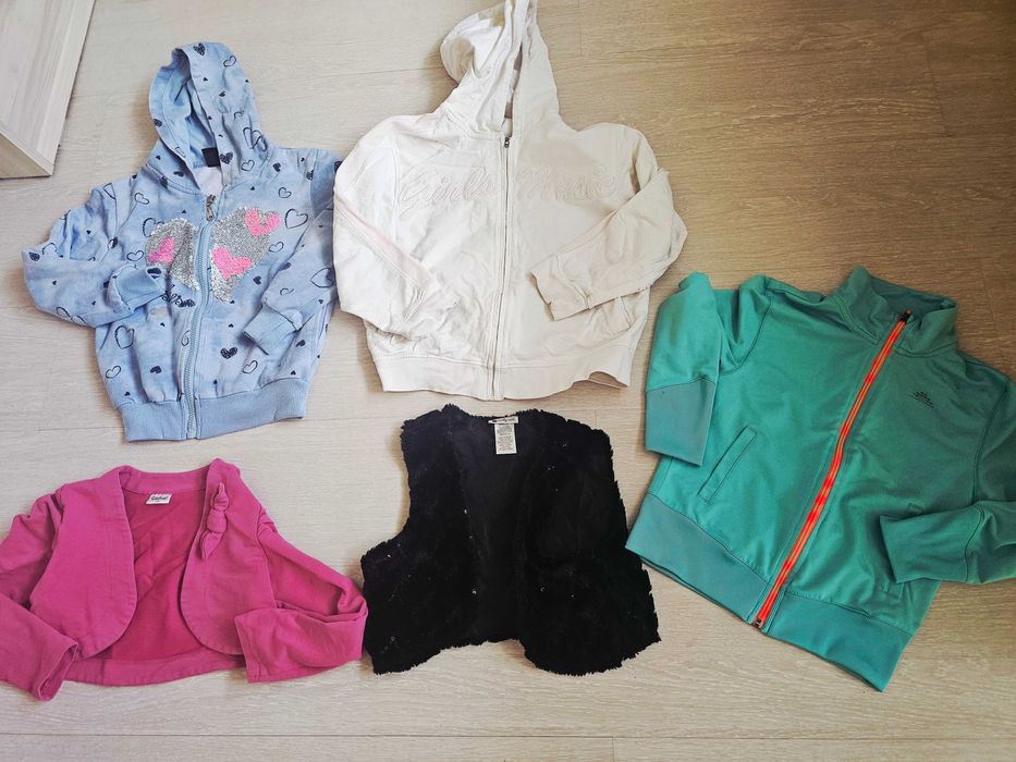 Детски лот дрешки момиче 6,7г