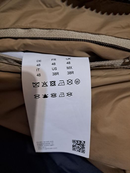 Оригинално зимно яке на Hugo Boss L  Промо 90лв.