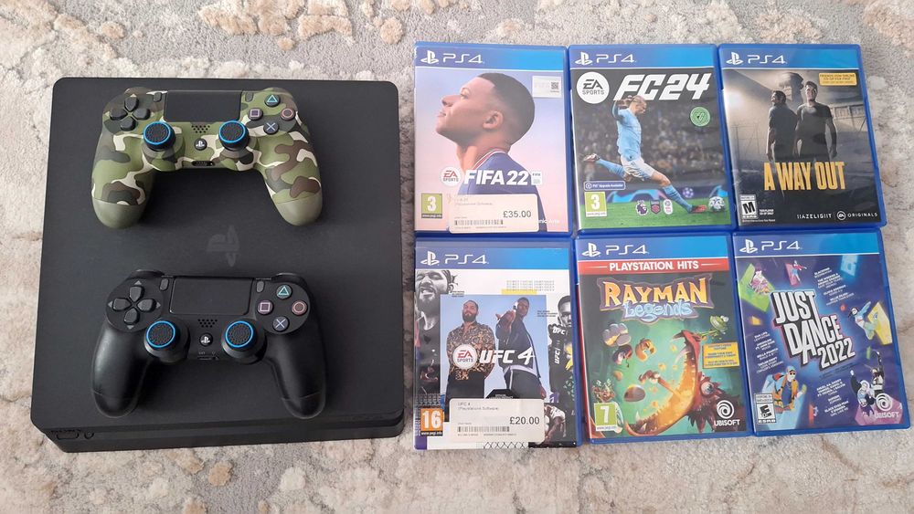 PlayStation 4,cu diferite jocuri,2 controller,folosit f puțin