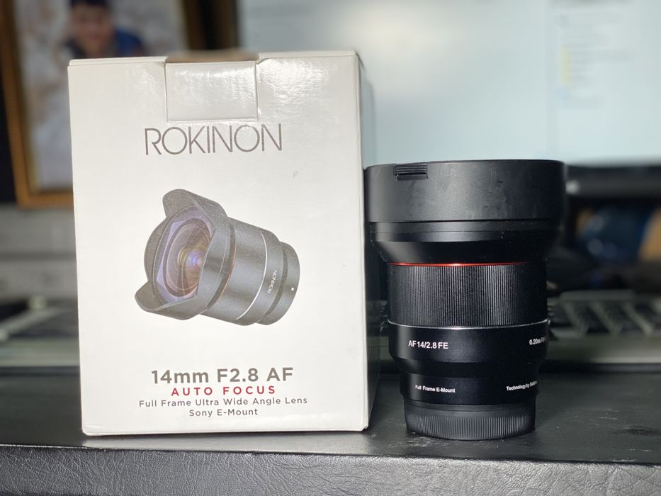 Samyang 14 mm f2.8 dlya sony