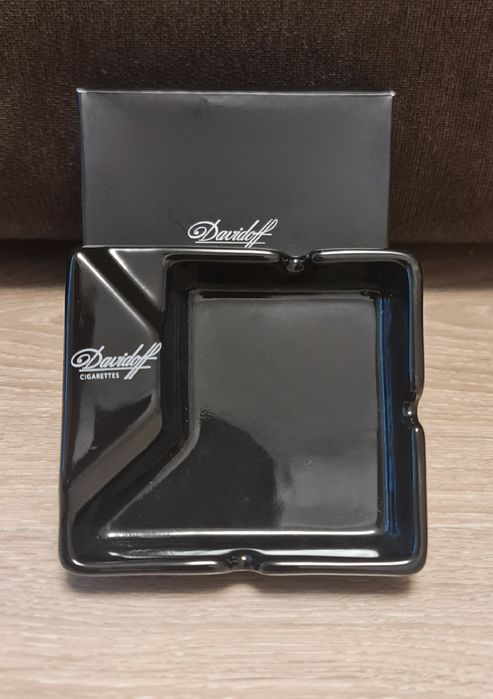 Scrumieră de colecție  - Davidoff