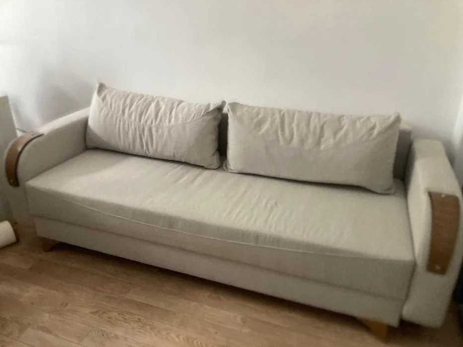 Canapea extensibila (cu lada depozitare)