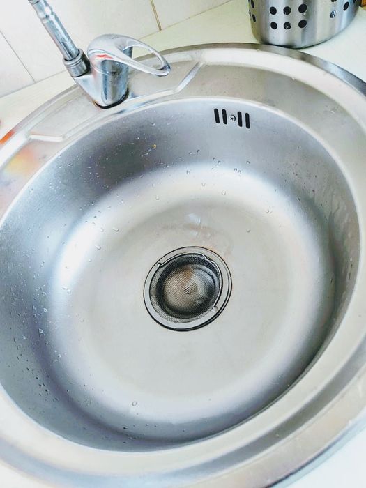 Продается круглая мойка со смесителем