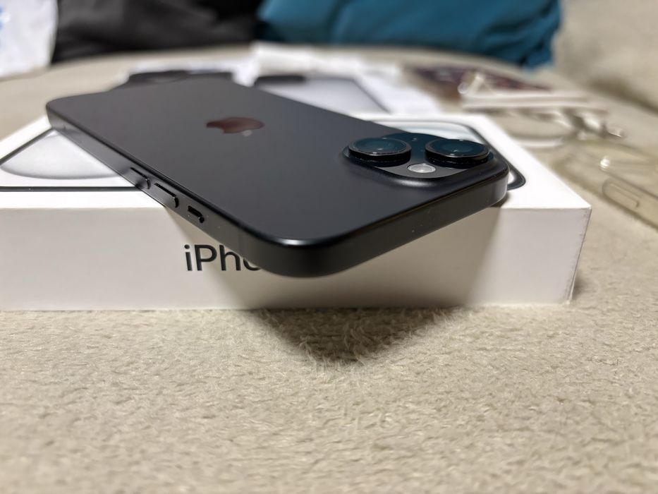 Vand schimb Iphone 15, factura eMag, garantie 2026, jmpecabil.