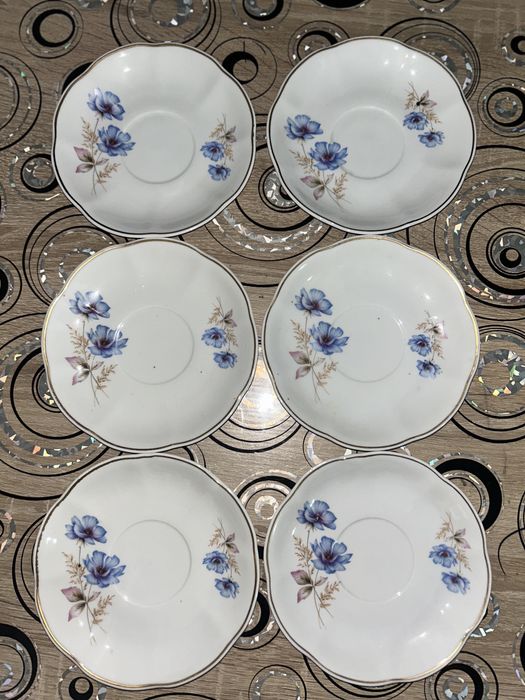 Set vintage 6 cești + 6 farfurii porțelan românesc C.I.C. Corund
