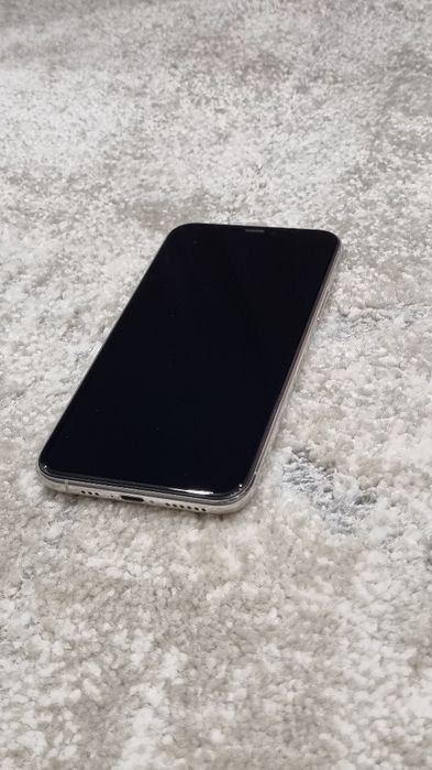 iPhone 11 Pro 64GB - Перфектно състояние (Като нов)